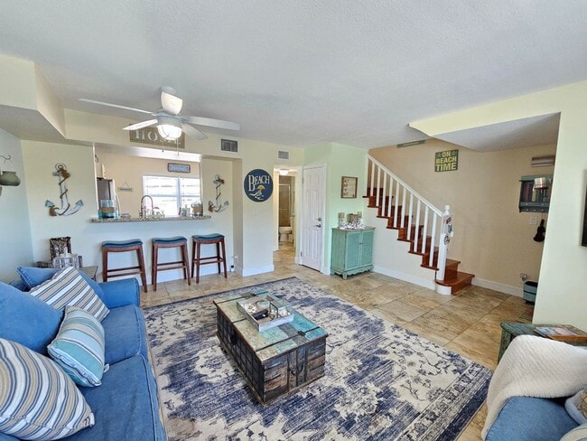 Photo - 339 Virginia St