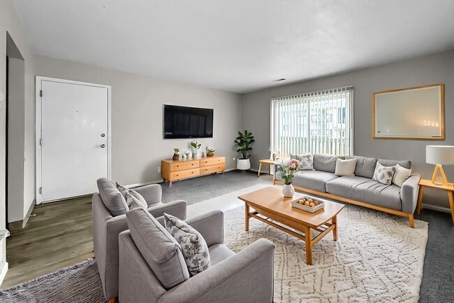 West Glen Apartments