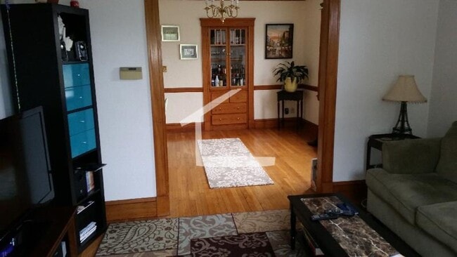 Photo - Big and Bright