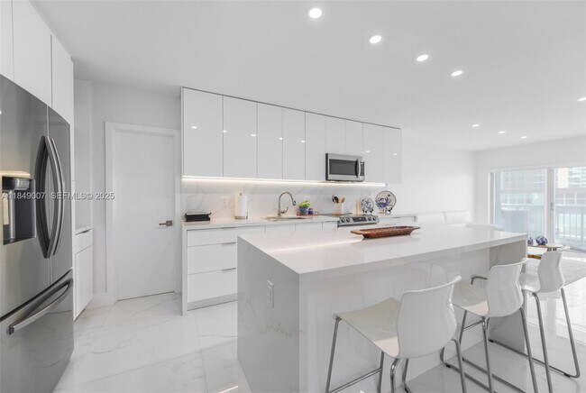 Photo - 1950 S Ocean Dr Unit 3D