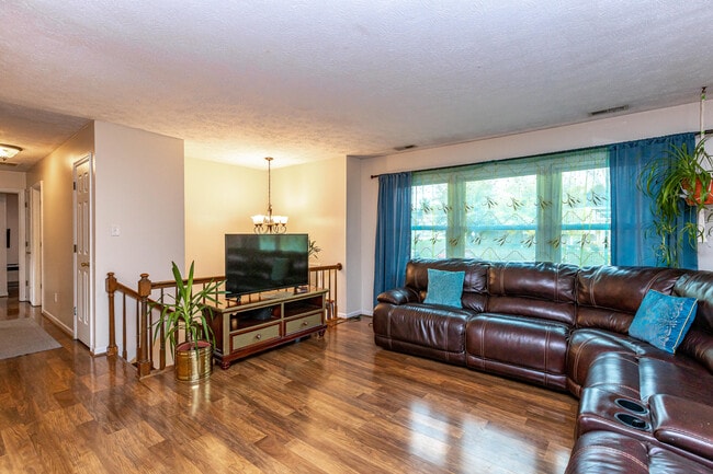 Photo - 3008 Tuscaloosa Ln