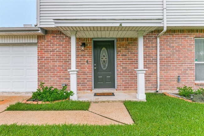 Photo - 207 Woodvale Dr