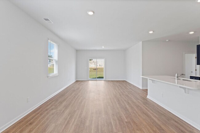 Photo - 105 Mesa Ln