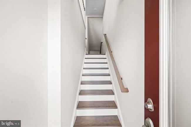 Building Photo - 42508 Invergordon Ter