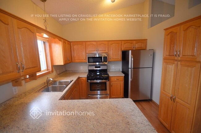 Photo - 3570 Kaiser Ct NE