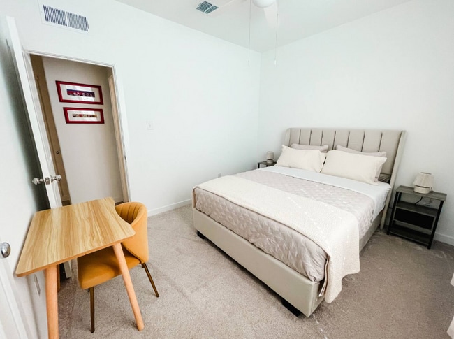 Photo - 1812 White Ash Wy