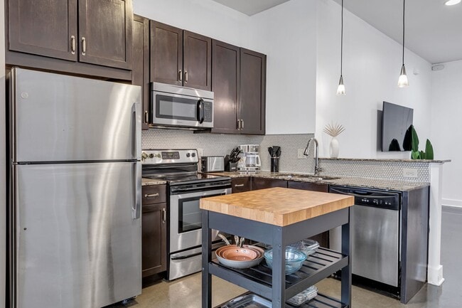 Photo - 210 30th Ave N