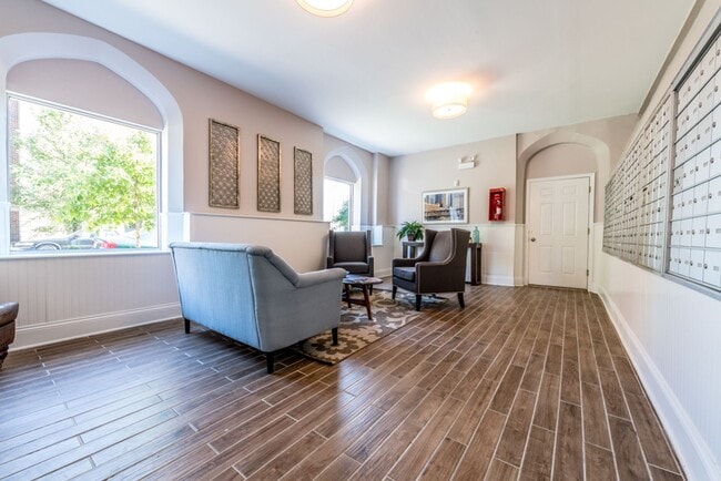 Photo - 5501 W Washington Blvd Chicago, IL 60644