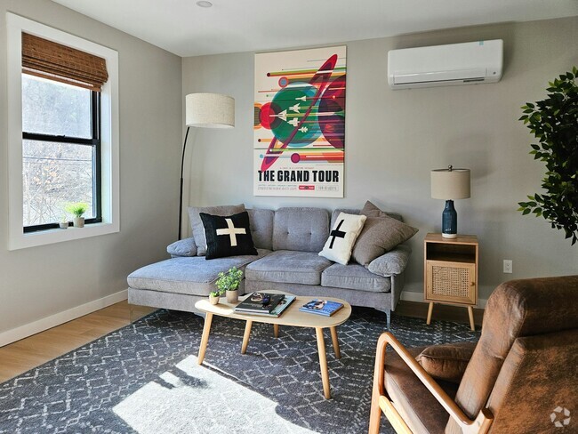 Building Photo - 1487 5th Ave Unit 7 Rental