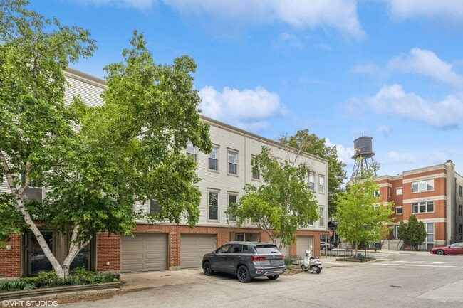 Photo - 1751 W Julian St Casa