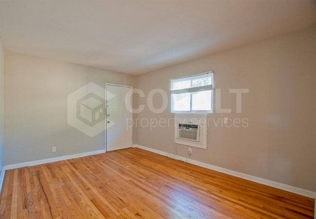 Photo - 767 Greenwood Ave NE Unit 4