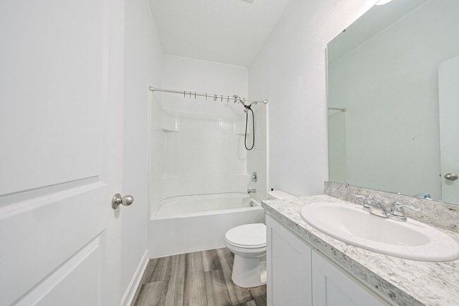 Photo - Beautiful Home 3/2/2 Home