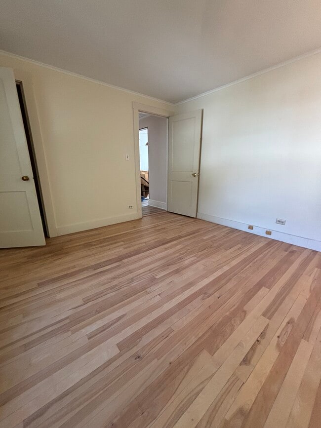 Photo - 80 6th St Unit Apt B