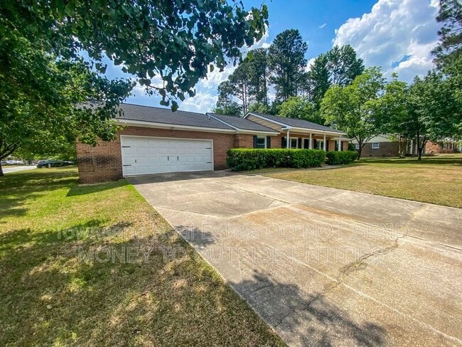 Photo - 212 Haverhill Dr