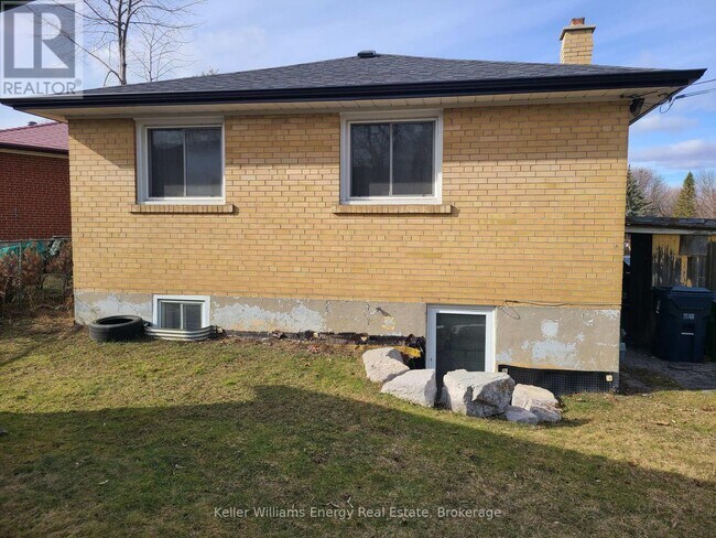 Photo - 16 Rintella Ct