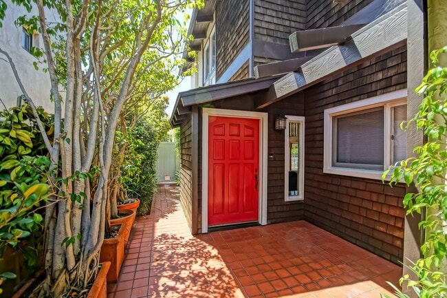 Photo - AVAILABLE FOR 3 MONTHS (OR MORE TBD) - CHARMING & FULLY FURNISHED, HILLTOP HOME W/ LARGE REAR YAR...
