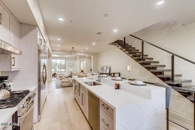 Photo - 7788 E Main St