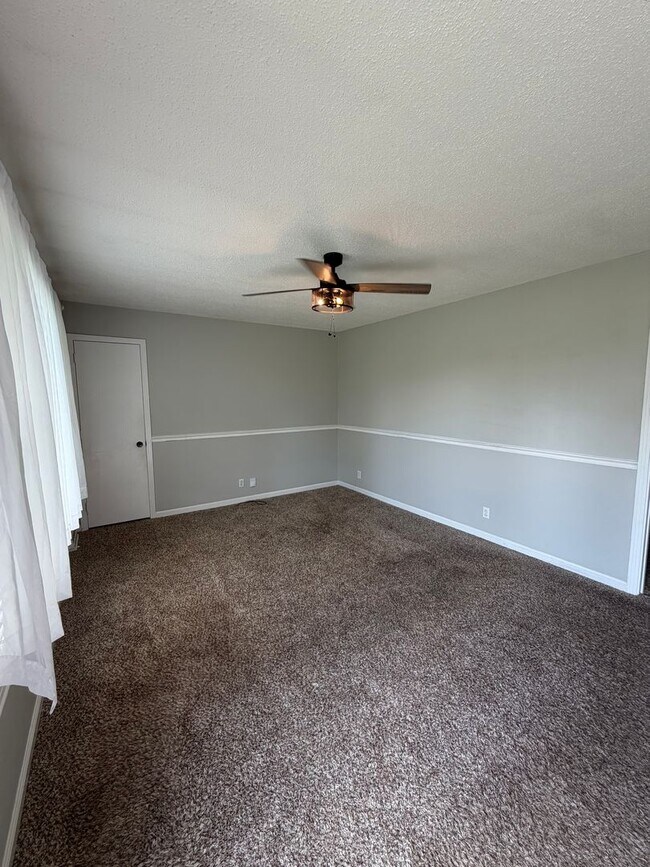 Photo - 3 Bedroom 2 Bath Home For Rent in Sango Area!