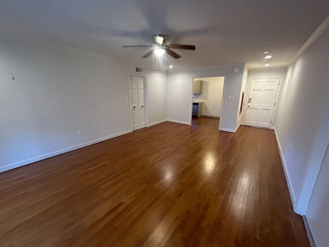 Photo - 5516 Lakeshore Dr Unit 5516 Lakeshore Drive Apt. 716