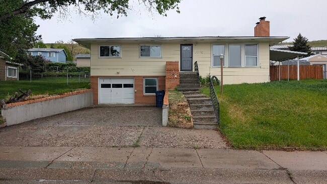 Photo - 1408-1402 2nd West Hill Dr House