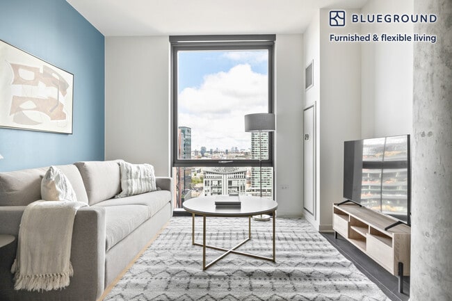 Building Photo - 730 W Couch Pl Rental