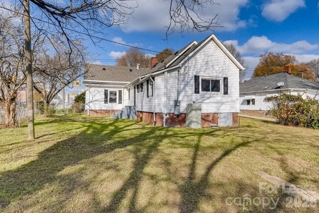 Photo - 503 N Church St