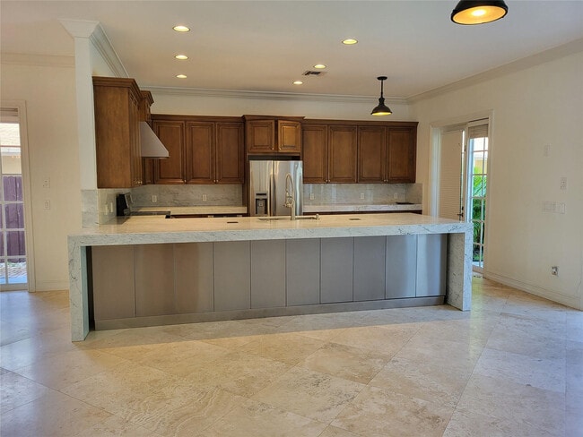 Building Photo - 1604 NE 17th Ave