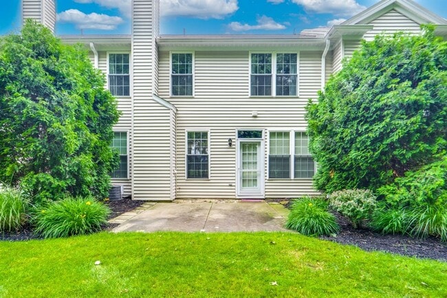 2708 Wyndgate Ct