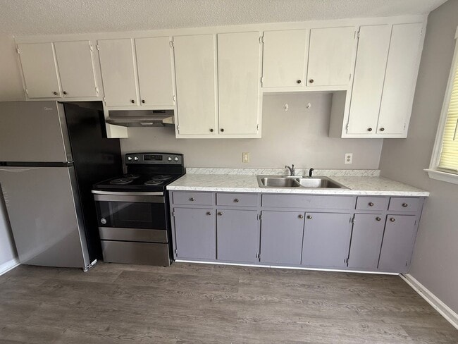 Photo - School St Unidad 233