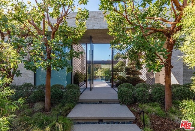 Photo - 1335 Carla Ln