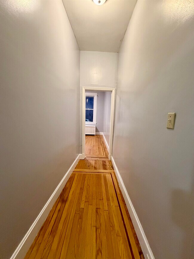 Photo - 206 Hancock Ave Unidad 1