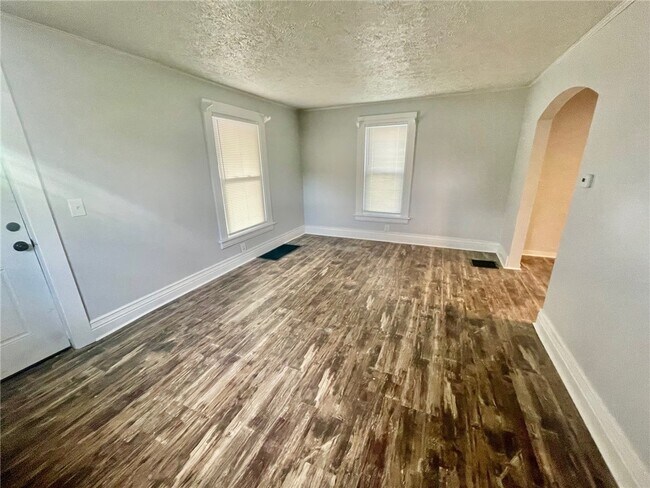 Photo - 223 E Filbert St