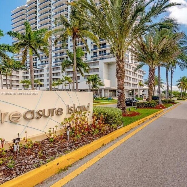 1801 S Treasure Dr Unit 302