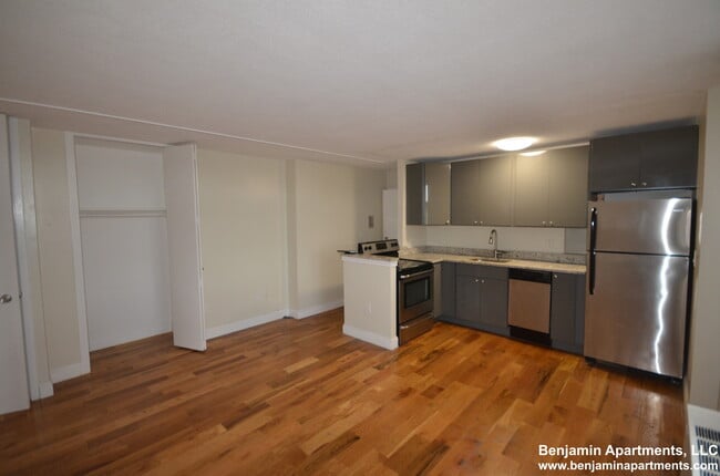 Photo - 121 Trapelo Rd Unit 33