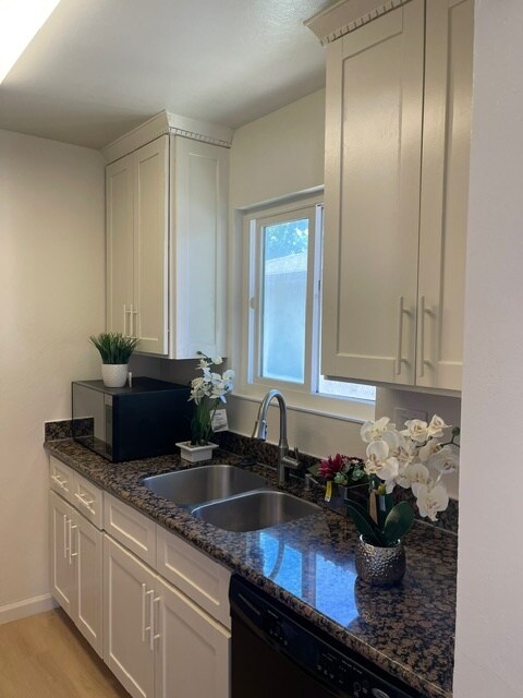 Photo - 1616 Sycamore Dr Unidad sycamore