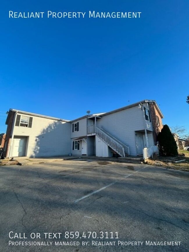 Building Photo - 120 Wichita Dr Unit C Rental