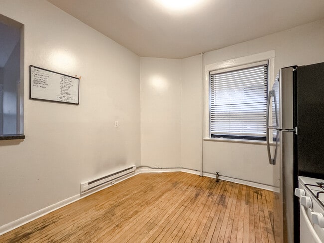 Photo - 917 W Waveland Ave Unit C3