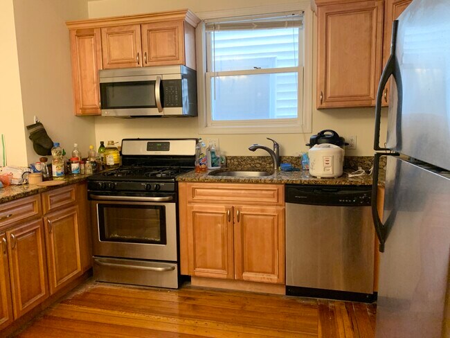 Photo - 37 Howell St Unit 2