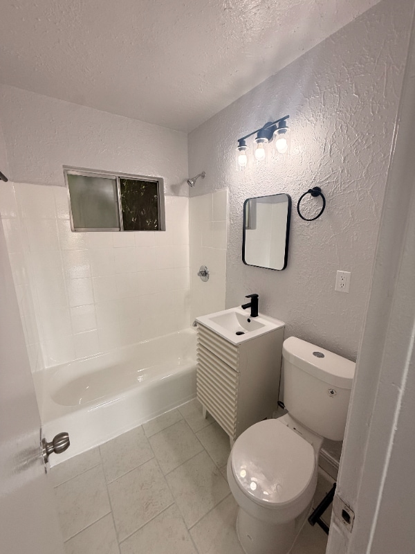 Photo - 115 E Colden Ave Unidad 05