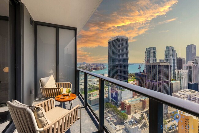 Photo - 601 NE 1st Ave Unidad ID1227537P