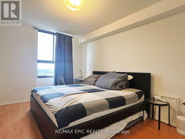 Photo - 350 Seneca Hill Dr Unit 908