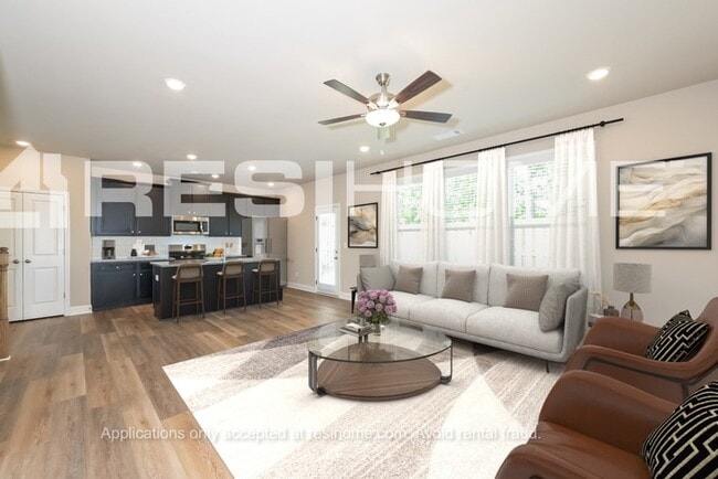 372 Phaeton Ln