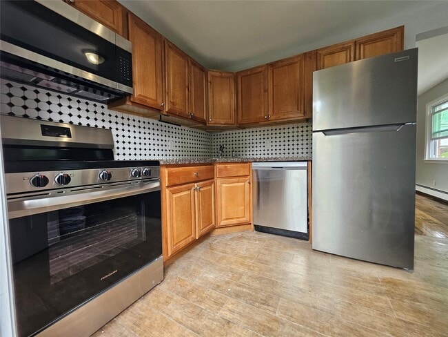 Building Photo - 1571 Powers Ave Rental