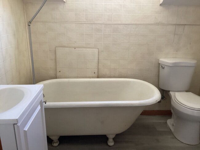 Photo - 2737 N 55th St Unit Upper