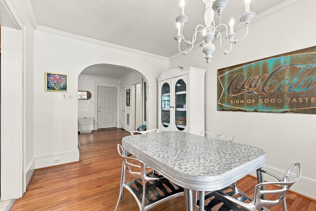 116 Noyes Ave
