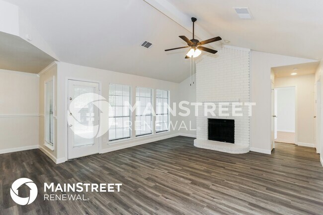 Photo - 2401 Cypress Dr