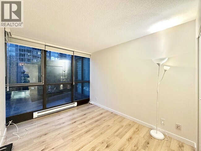 1331 Alberni St Unit 302