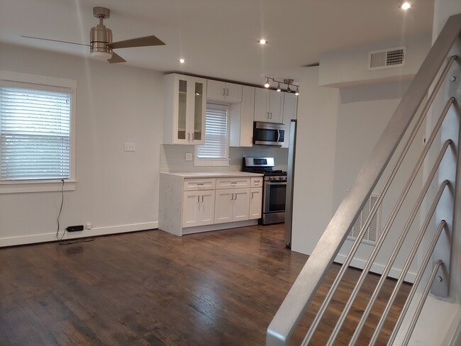 Photo - 2510 Jamaica Dr
