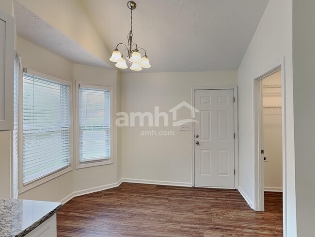 Photo - 1755 Heatherton Rd