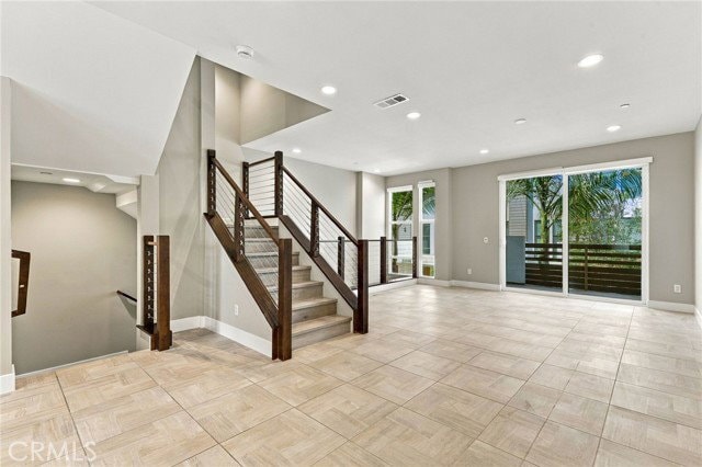 1682 Grand View